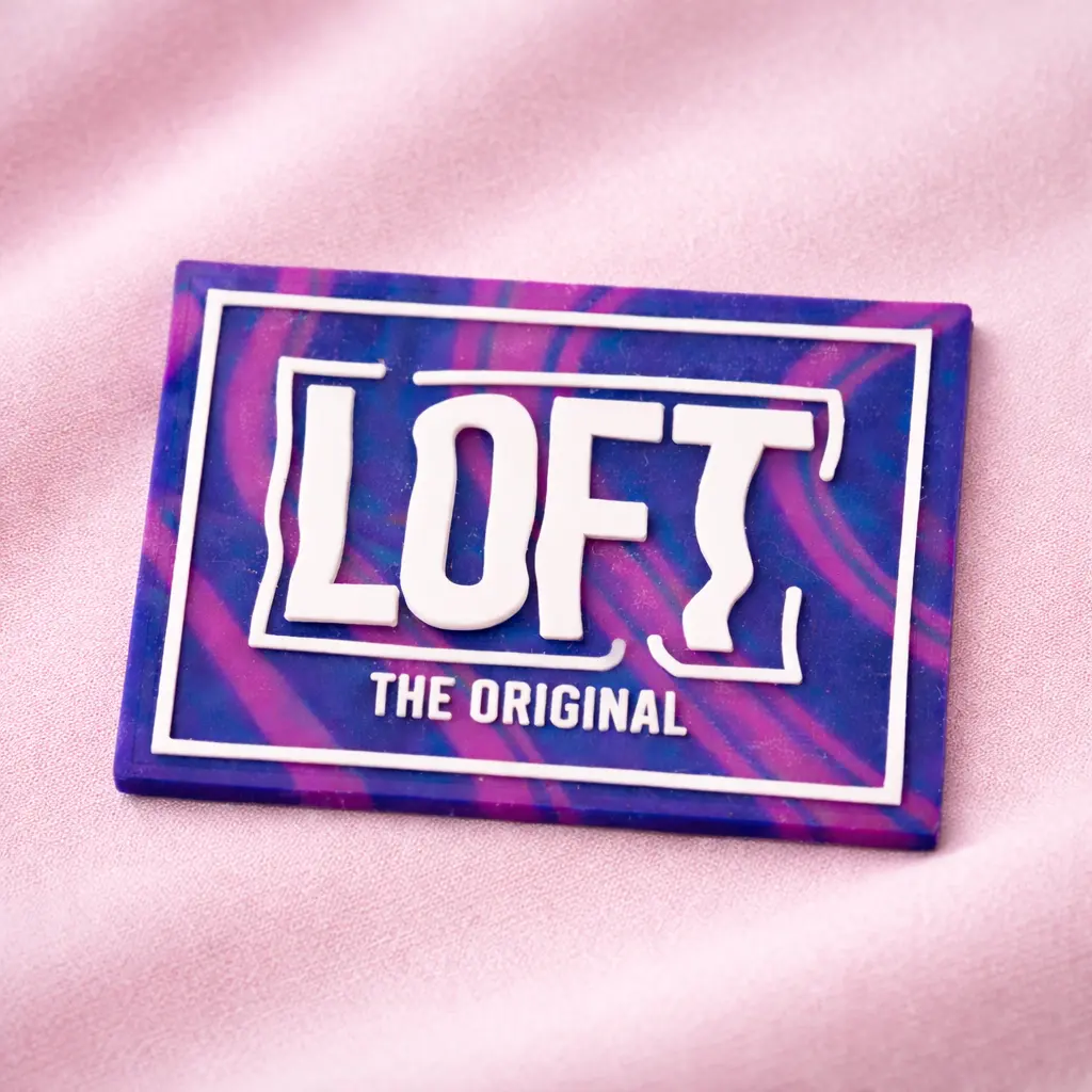 RL-3371 custom rubber label for denim jeans branding