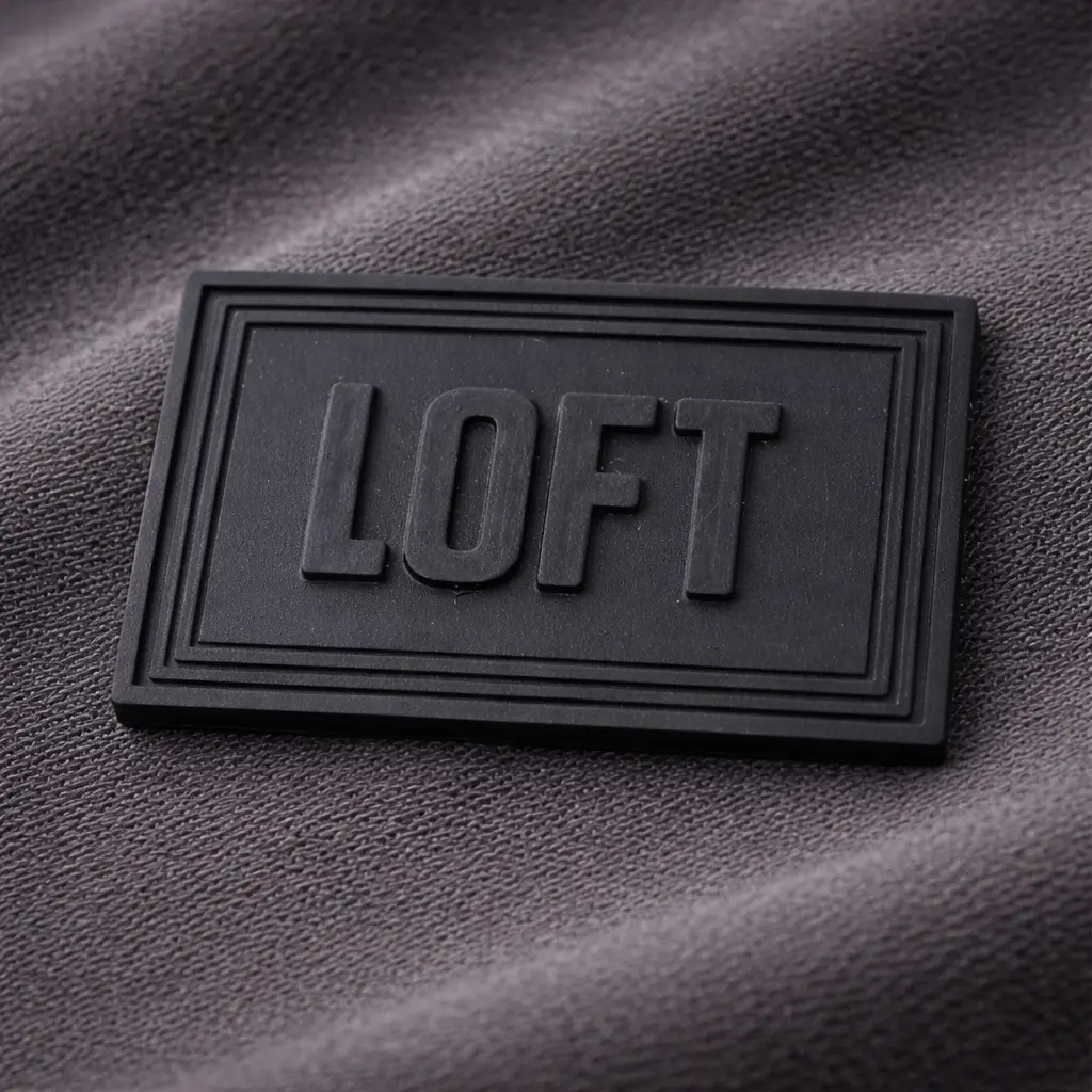 RL-3372 premium rubber label for fashion brands